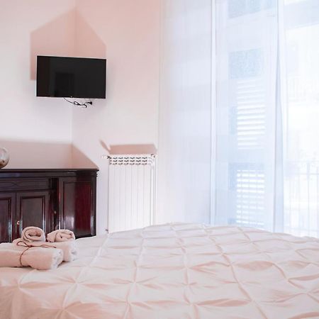 Luxury Bnb Pisacane Leilighet Bari Eksteriør bilde