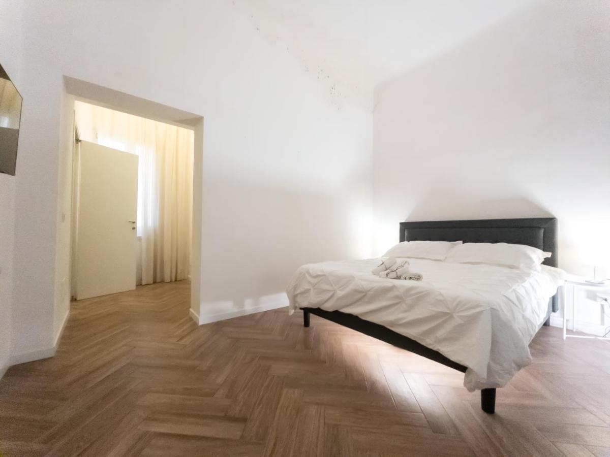 Luxury Bnb Pisacane Leilighet Bari Eksteriør bilde
