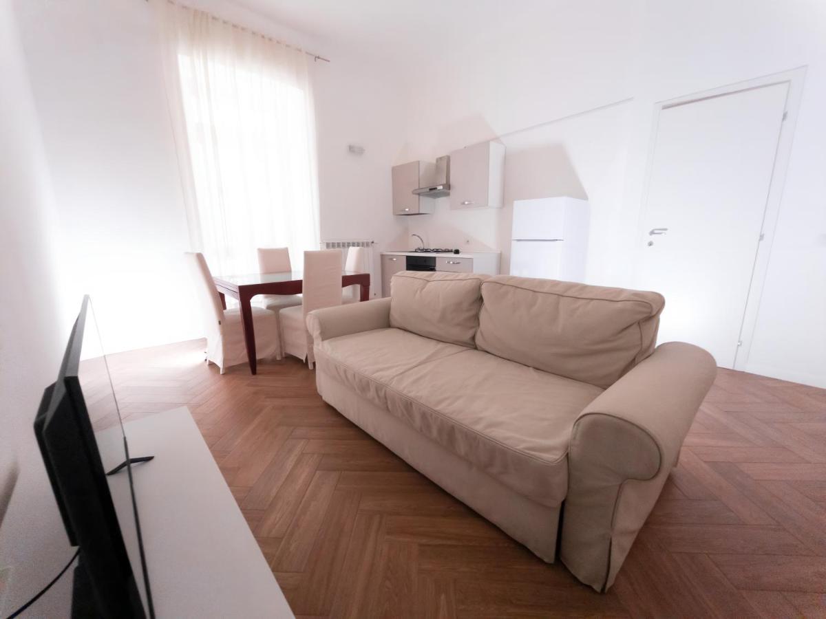 Luxury Bnb Pisacane Leilighet Bari Eksteriør bilde